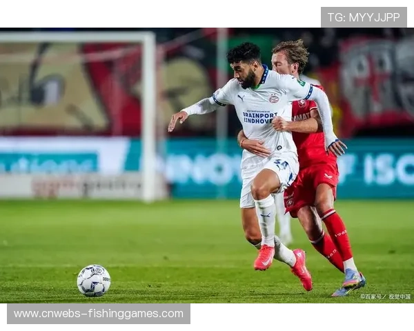 荷甲费耶诺德领跑榜首 埃因霍温紧随其后追赶