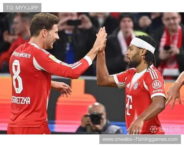 拜仁中场竞争激烈，格雷茨卡去留引发球迷讨论
